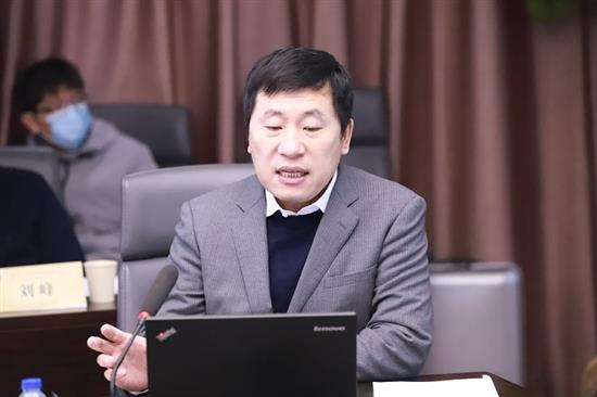 董少新
